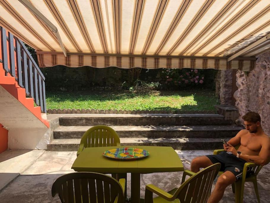 Joli Appartement Avec Terrasse Et Jardin - Vue Sur Montagne Bagnères-de-Bigorre Exteriér fotografie
